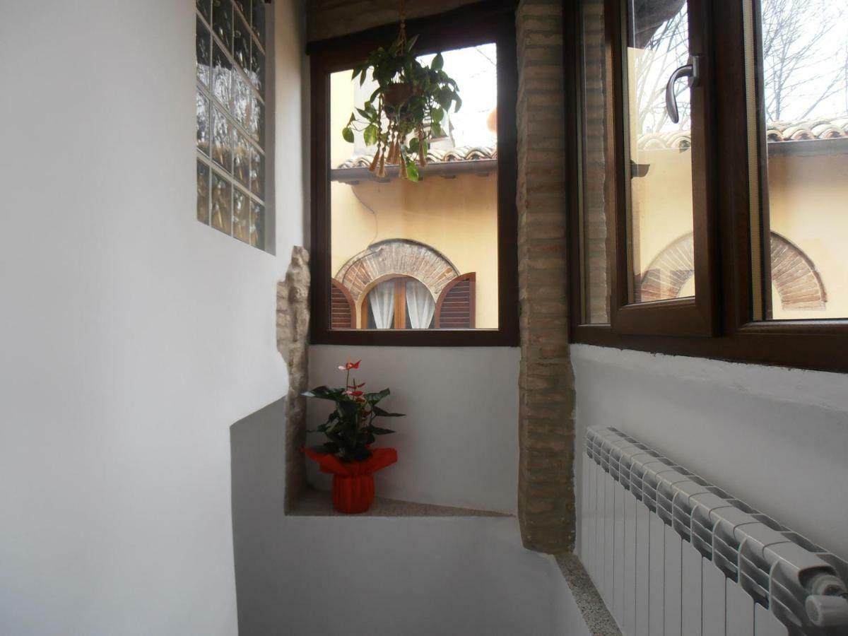 Tia Casa Vacanza Bevagna Bagian luar foto